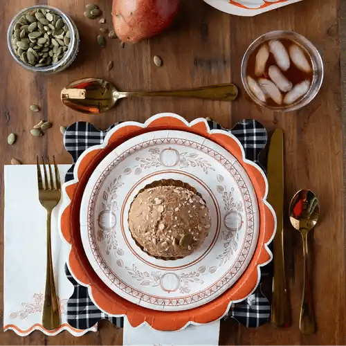 Black & White Plaid Scalloped Plates – 9" Halloween & Fall Dinner Plates (8ct) - Josi James - 9 Inch Plate