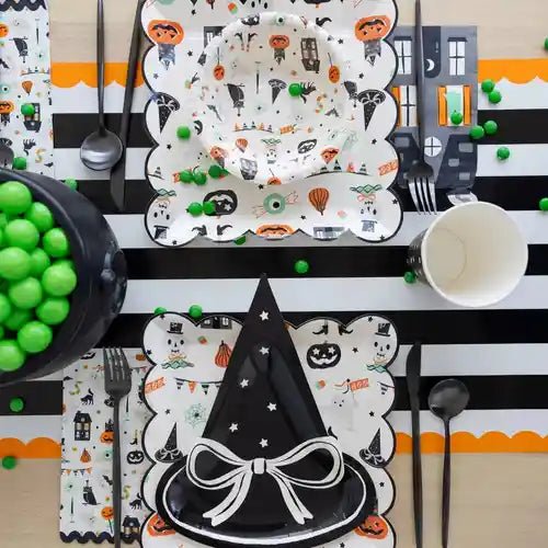 Tricks & Treats Halloween Guest Napkins (24pcs) - Josi James - Tall Napkins