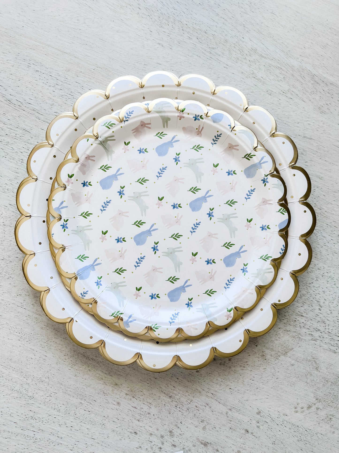 Small Scalloped Bunny Plate